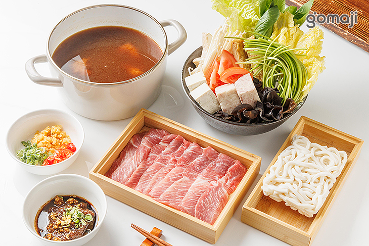 松阪豬肉套餐-日本味噌湯底