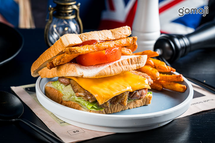 炙燒雞腿三明治