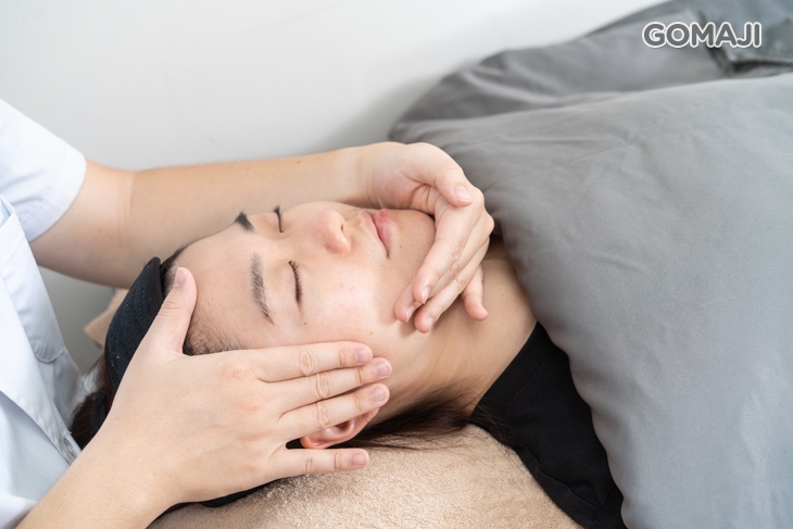 全方位手技臉部舒緩按摩