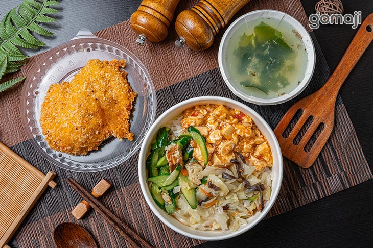 超嫩無骨雞排便當