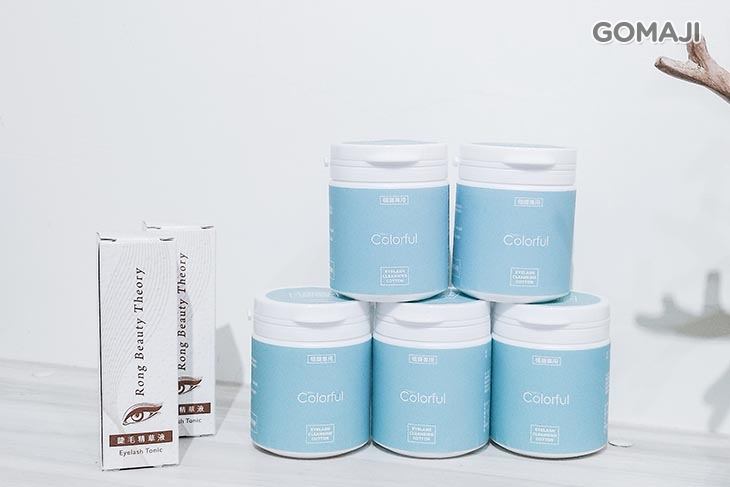 Mo手Mo腳美甲工作室  