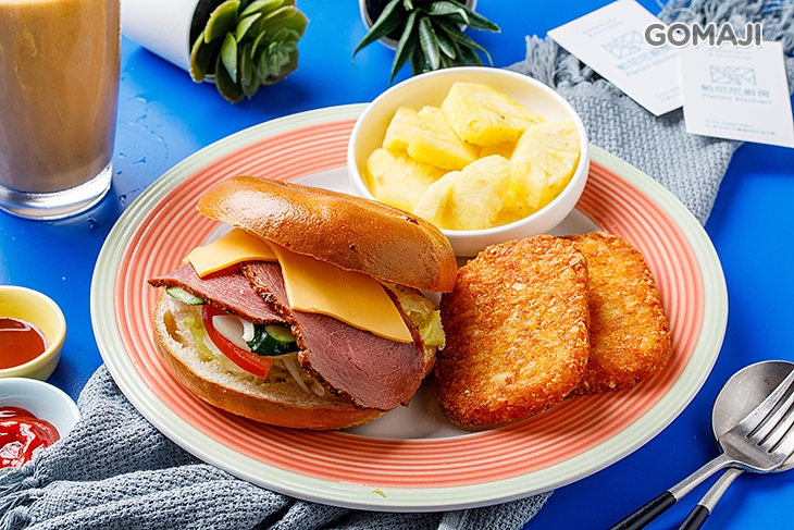 黑胡椒牛肉&貝果