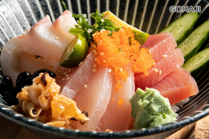 三鮮刺身丼飯