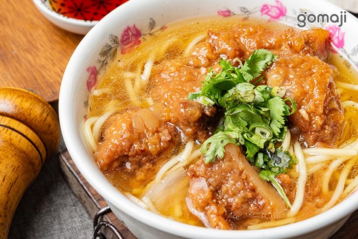 招牌排骨酥油麵