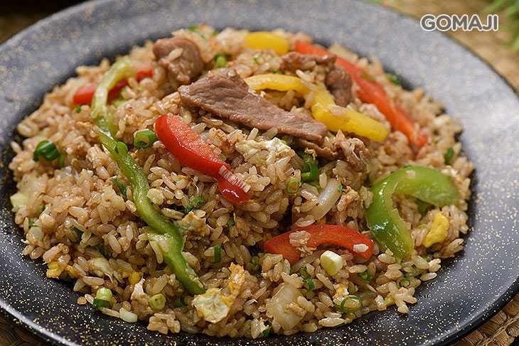 彩椒牛肉炒飯