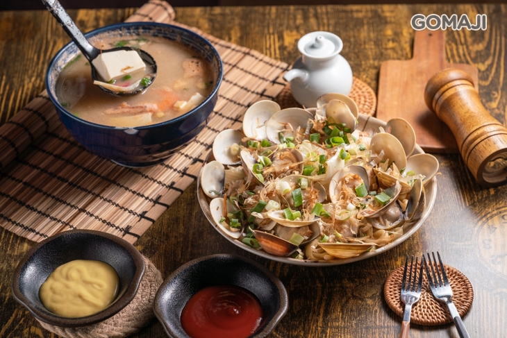 味噌豆腐湯+蛤蜊痛痛炒烏龍