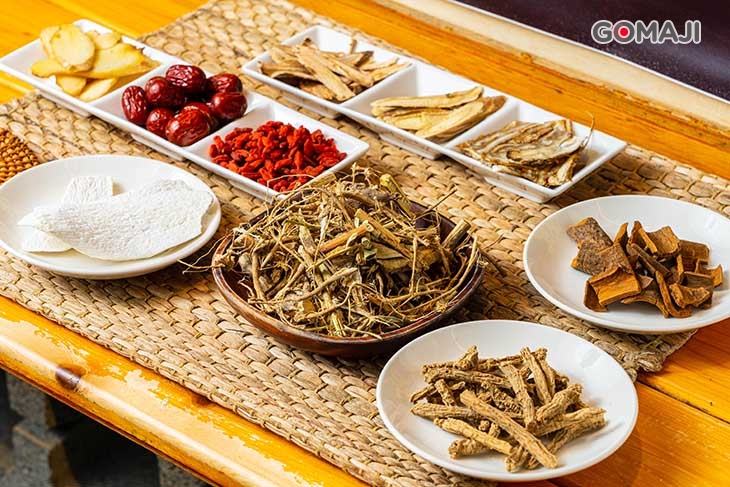 狗尾草(九尾草)燉雞湯