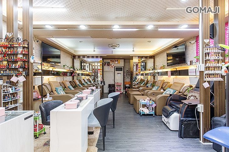 穎兆美學紋繡/足體按摩