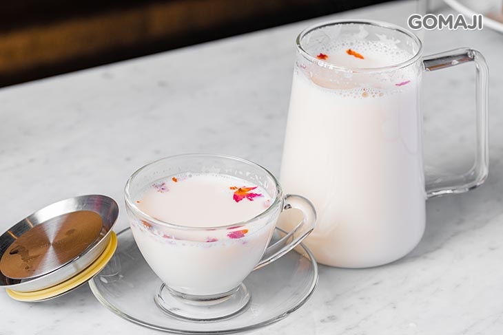 玫瑰奶茶(熱，季節限定)