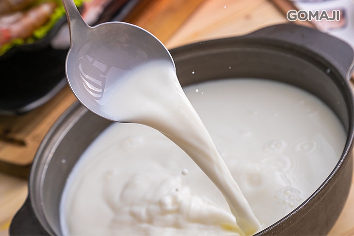 香醇牛奶鍋/鮮蝦海陸