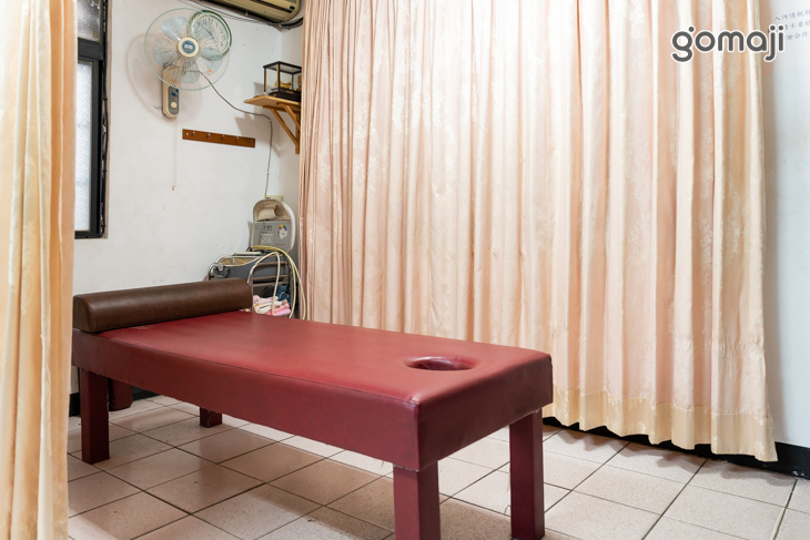 何師父傳統整復推拿