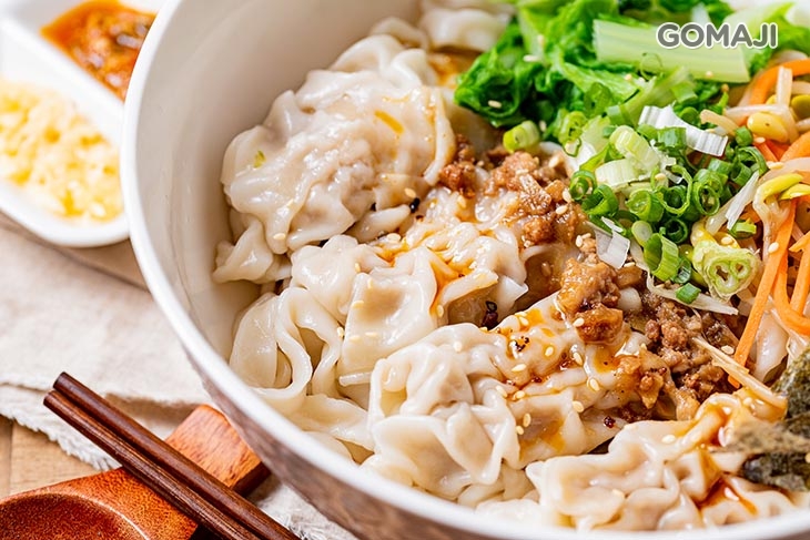 紅油鮮蝦大餛飩麵