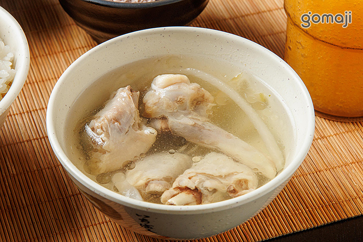 自助吧：白飯、湯品、各式飲品、冰沙、冰淇淋、綠豆湯等無限供應
