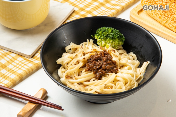 隔壁老王肉燥麵 