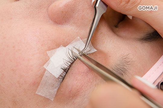 眼周和真睫毛清潔／睫毛嫁接