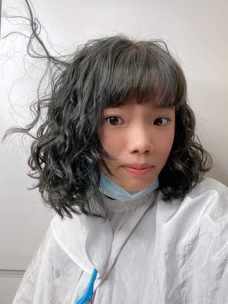 E.不毛不翹髮型特輯！溫熱塑(鬆軟捲)/縮毛矯正燙髮 二選一專案+剪髮(不分長短，除過腰需另加計)