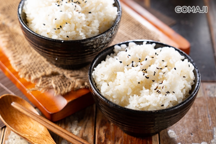 白飯一碗