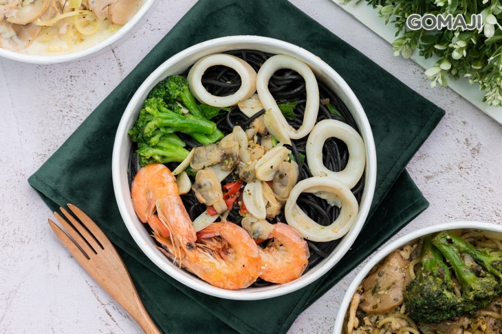 清炒海鮮墨魚麵義大利麵