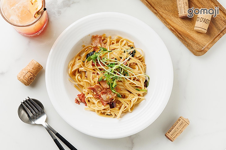 黑胡椒培根香辣麵