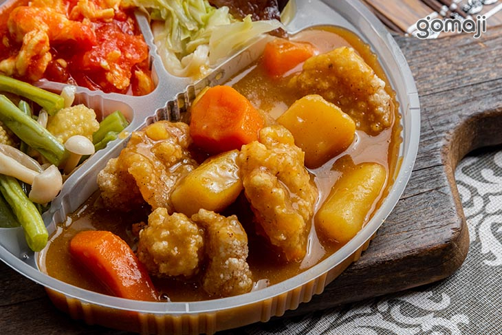 咖哩蝦球飯