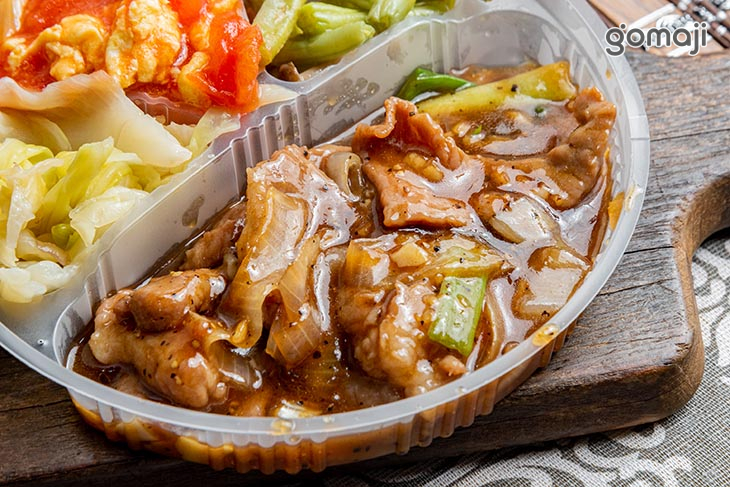 蔥爆蠔油豬肉飯