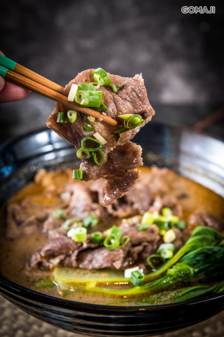 招牌天府香麻原肉湯麵