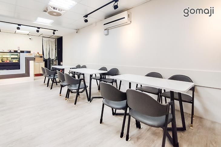 伊莉莎肥肥胖胖Cat.Cafe (中原店)