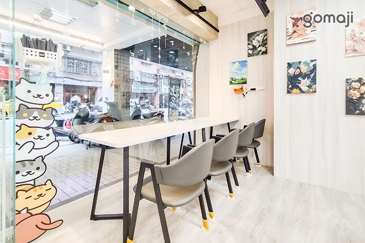 伊莉莎肥肥胖胖Cat.Cafe (中原店)