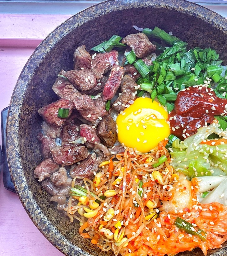 骰子牛石鍋拌飯