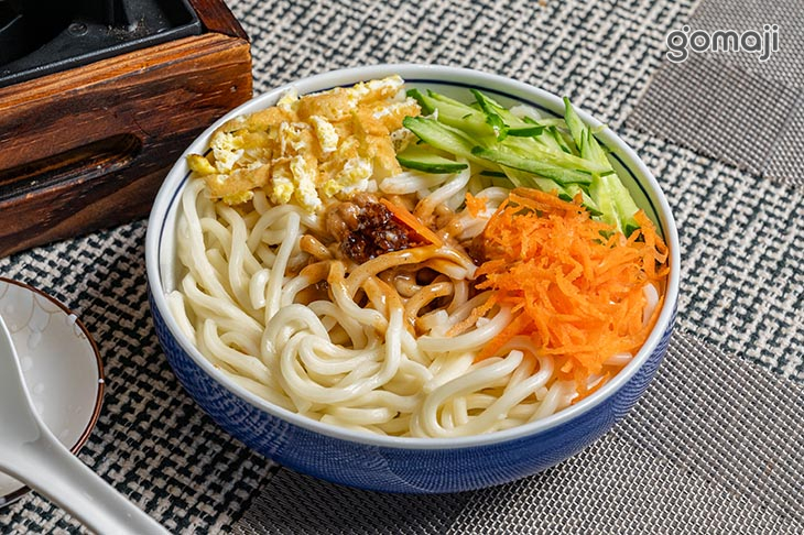 香菇雞湯+古早味乾麵