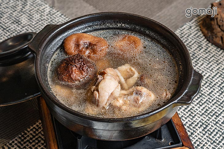 香菇雞湯+古早味乾麵