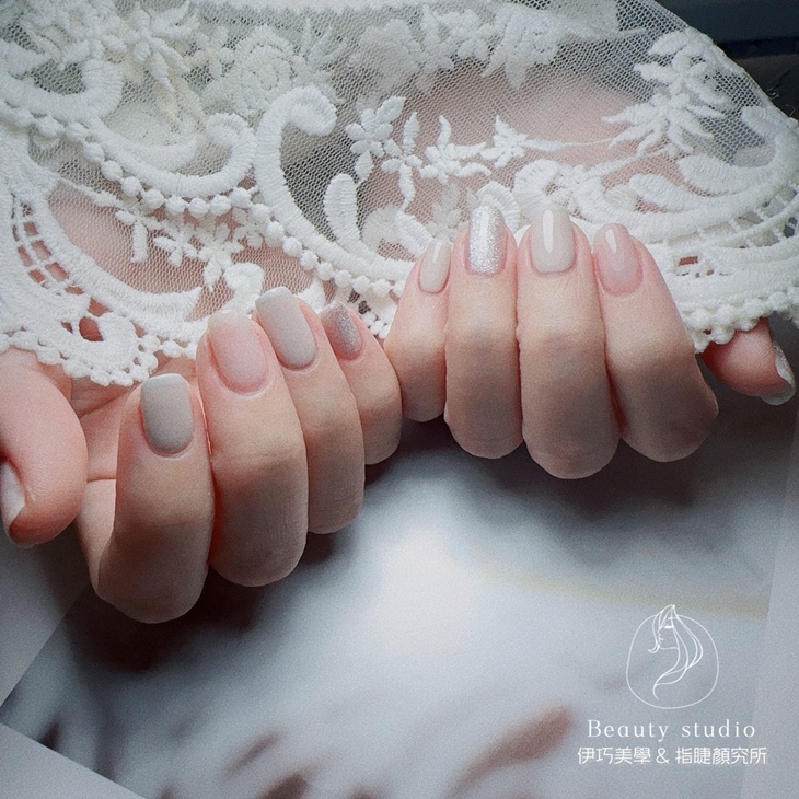 設計款手部凝膠美甲