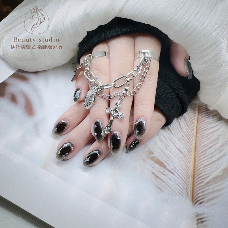 設計款手部凝膠美甲