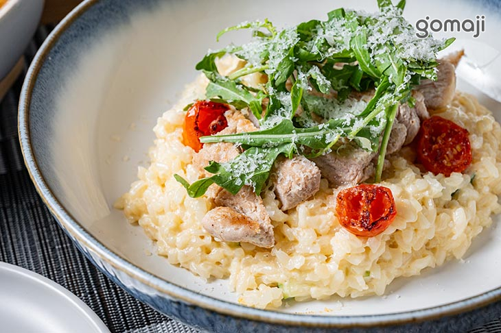 蒜奶汁煎烤豬肉燉飯