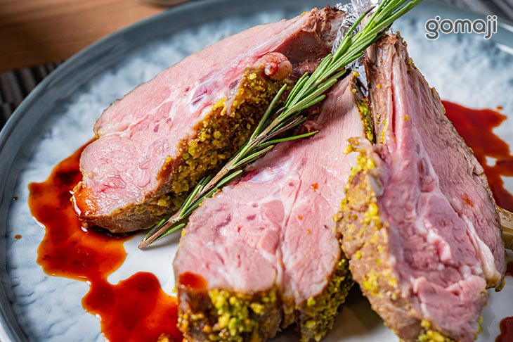 開心果羊排佐辣芒果醬汁