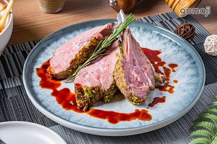 開心果羊排佐辣芒果醬汁