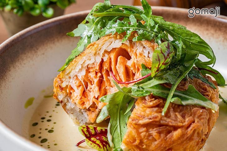 香酥鮭魚佐樹子奶油醬