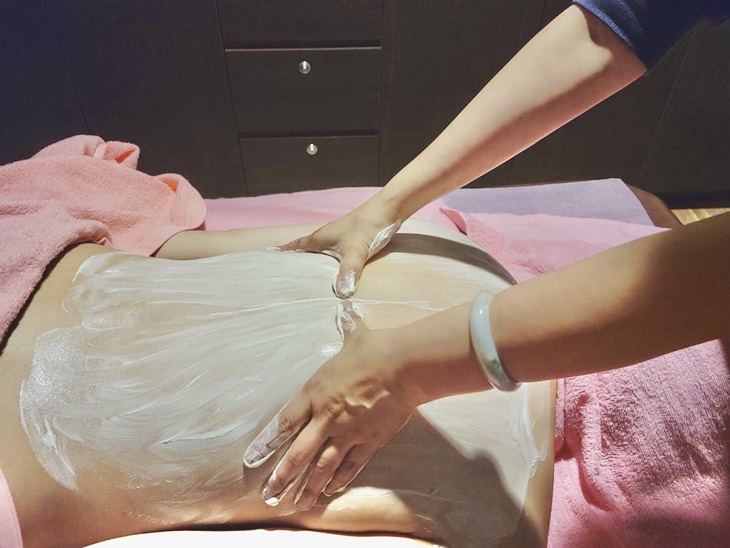 杏仁核桃玫瑰嫩白敷泥全身去角質