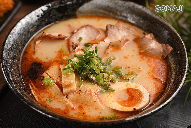 秘製豚骨辛拉麵