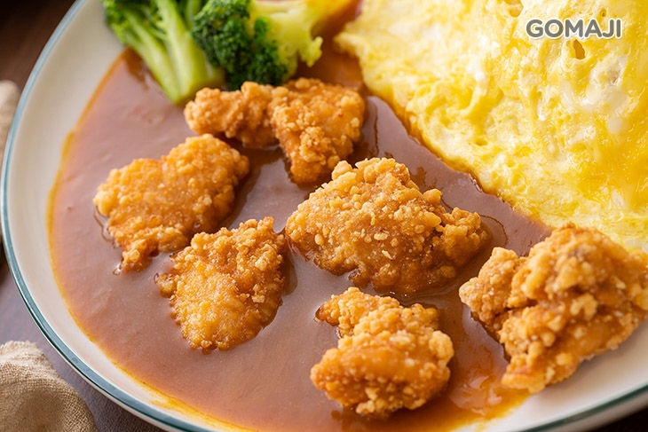 咖哩唐揚雞蛋包飯
