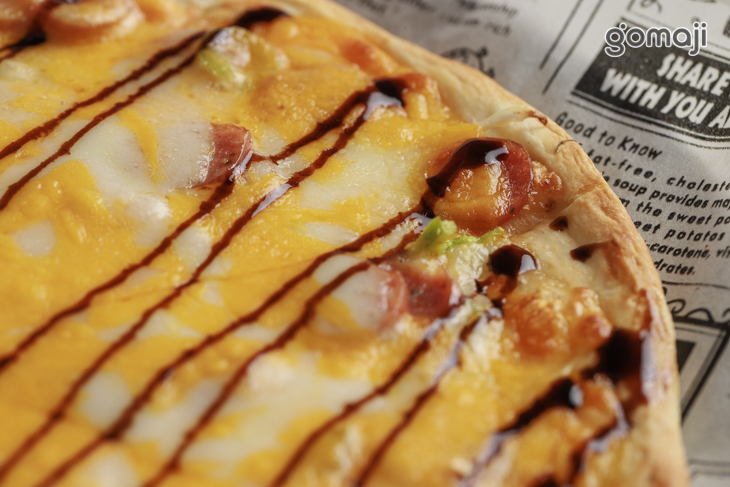 德腸口味pizza