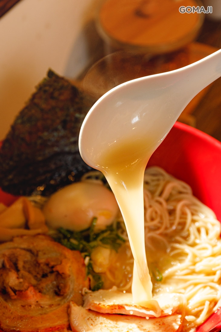 醬油豚骨拉麵