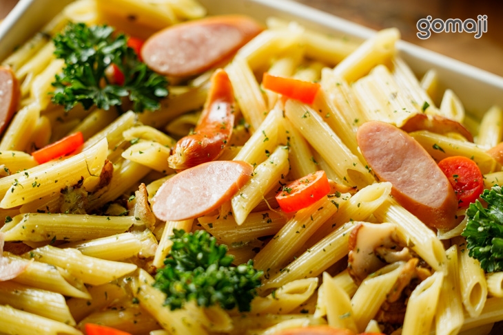 青醬德腸筆管麵