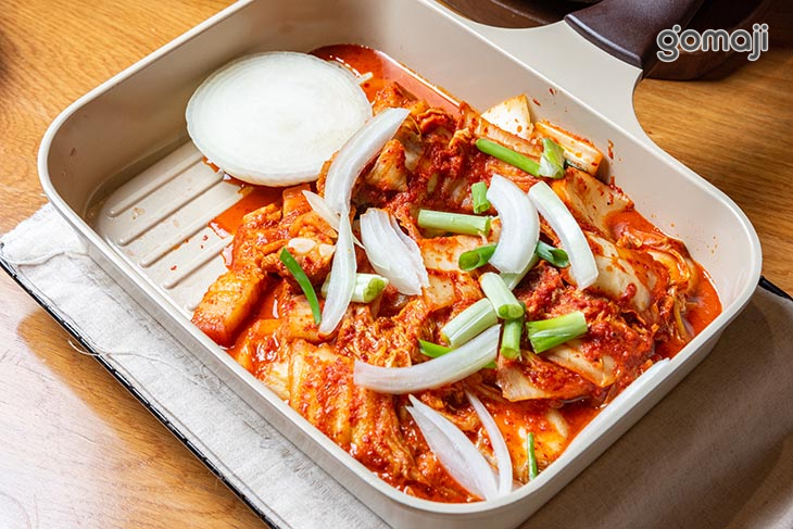 泡菜炒豬五花肉(辣)