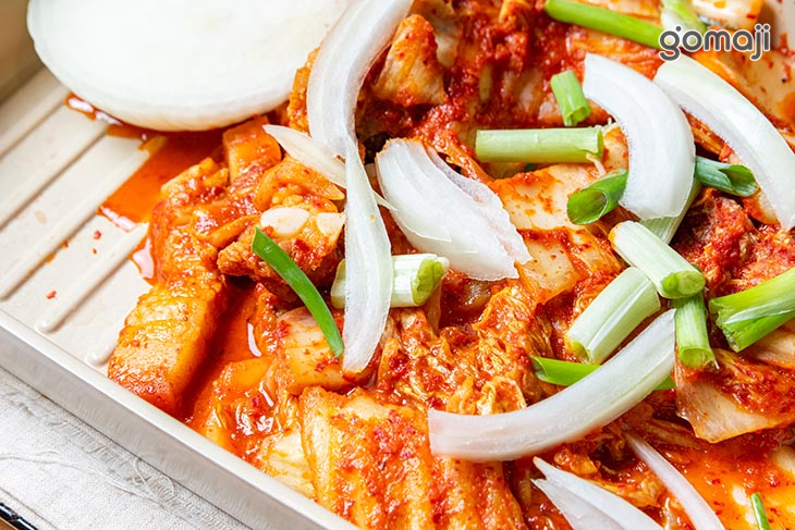 泡菜炒豬五花肉(辣)