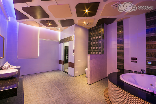 尊爵汽車雙人房