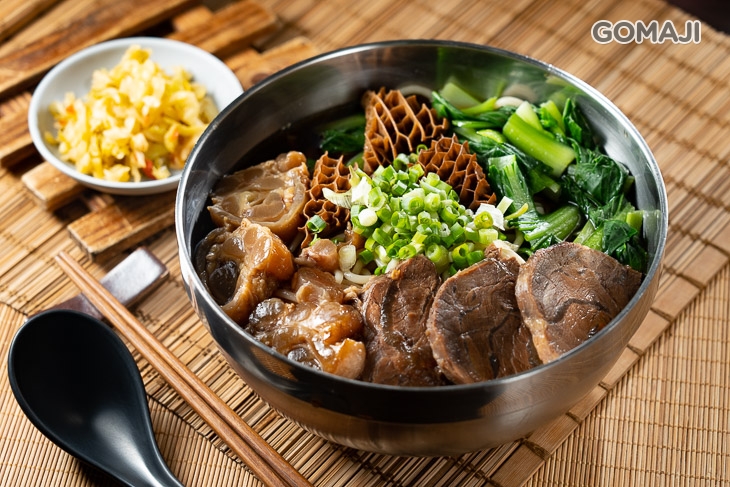 紅燒經典牛三寶粗麵(牛腱+牛筋+牛肚)