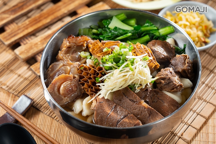 清燉招牌大四喜牛肉麵疙瘩(牛腩+牛腱+牛筋+牛肚)