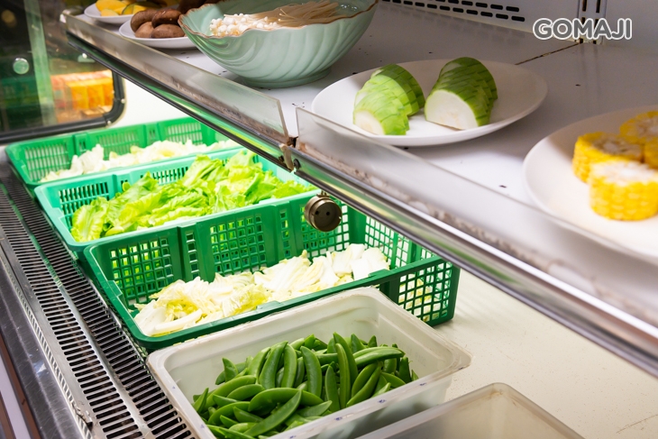 火鍋料吧、蔬菜、冰淇淋吧