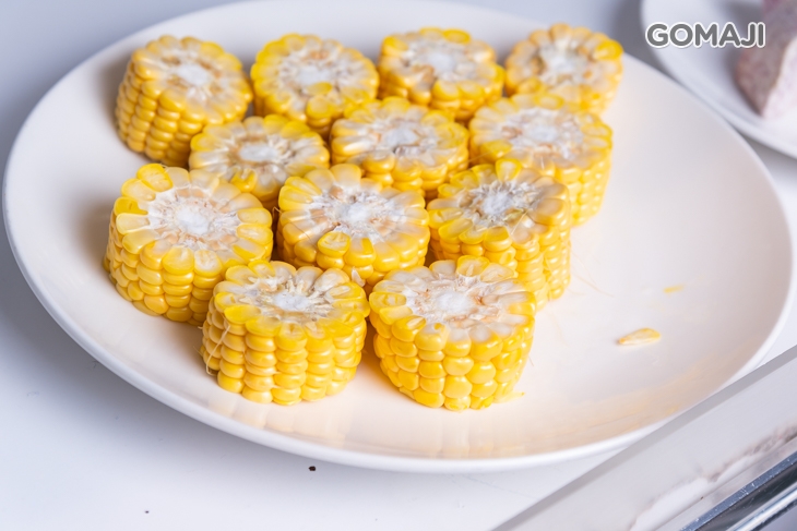 火鍋料吧、蔬菜、冰淇淋吧
